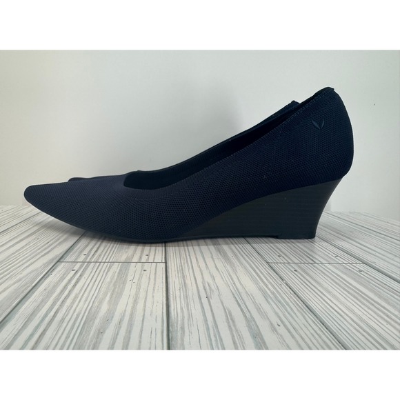 VIVAIA Women's Aria Pointed-Toe Knit Wedge Pro Heel Pumps Navy Blue Size 10.5 - Picture 1 of 9